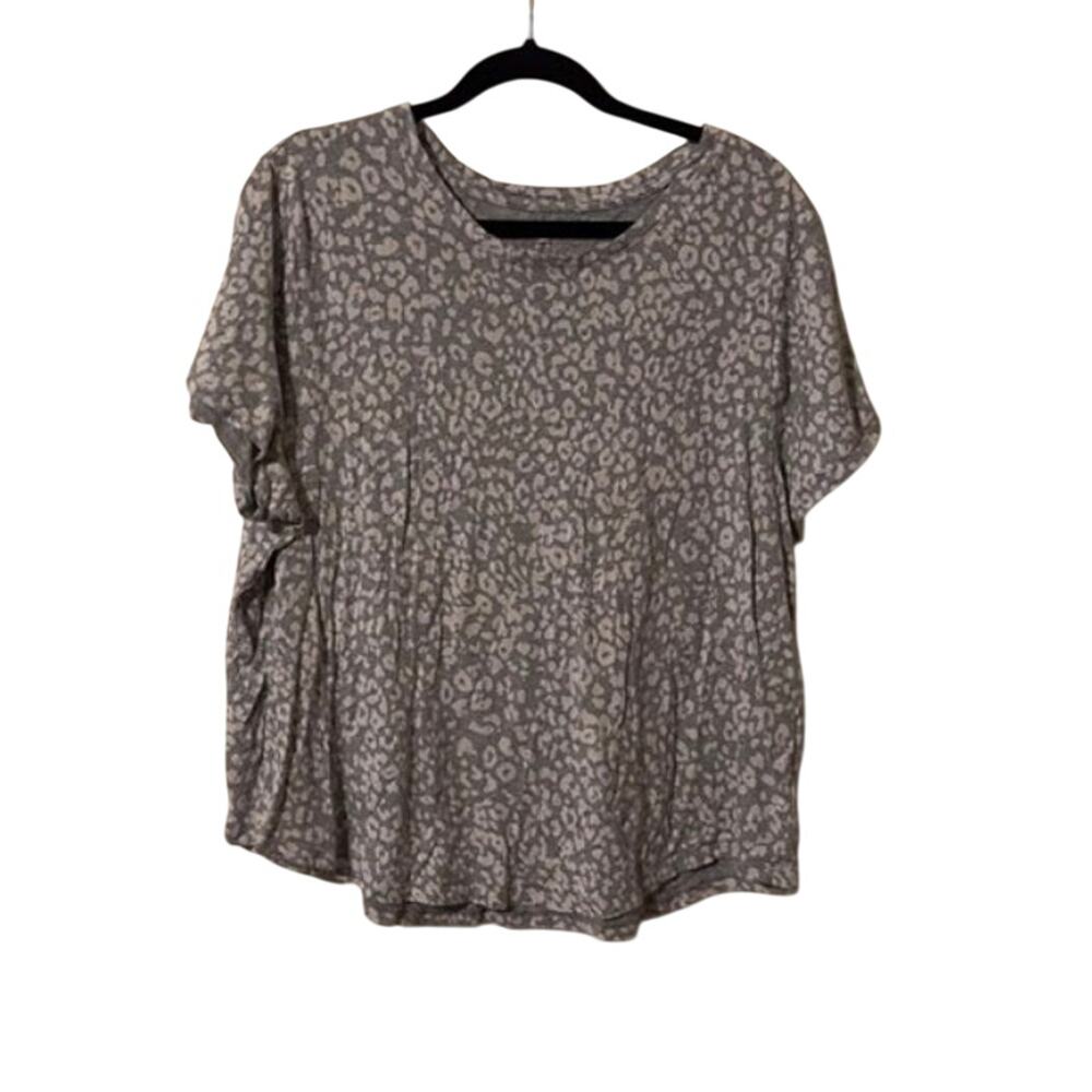 Old Navy Women's Short Sleeve Leopard Print Top